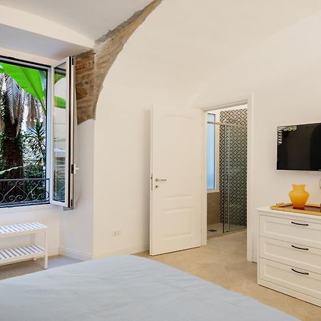 Live Roma - Chez Le Roi Luxury Apartment Exterior photo